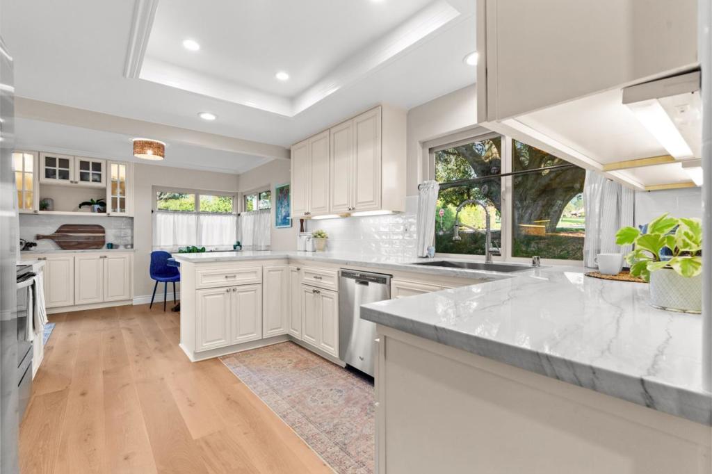 8007 Pinot Noir Court