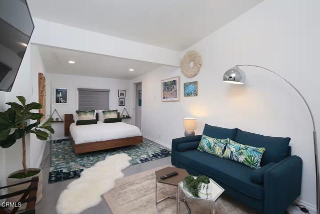 Detail Gallery Image 11 of 19 For 7824 Tujunga Ave, North Hollywood,  CA 91605 - 3 Beds | 1/1 Baths