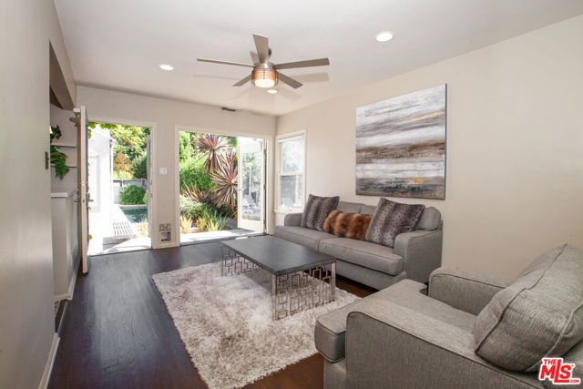 449 Westbourne Drive, West Hollywood CA: https://media.crmls.org/mediaz/d4b4442f-767c-4a29-98ad-01c1b2799111.jpg