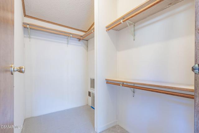 24425 Woolsey Canyon Road, Canoga Park CA: https://media.crmls.org/mediaz/d4b84aed-40f9-47a3-ba33-3e589bf7e04d.jpg