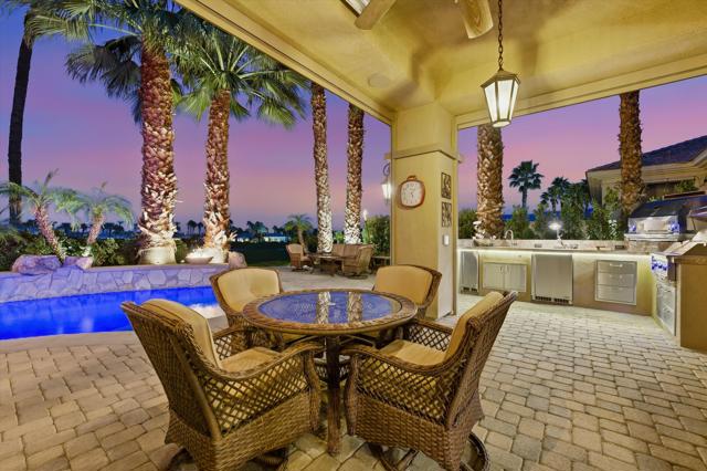 51518 Via Sorrento, La Quinta CA: https://media.crmls.org/mediaz/d4b866db-f771-4319-bdd4-b33fd563bb1c.jpg