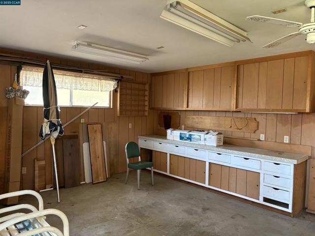 3041 Concord Blvd, Concord CA: https://media.crmls.org/mediaz/d4b897f8-127a-4a51-a7b4-376bd47d8feb.jpg