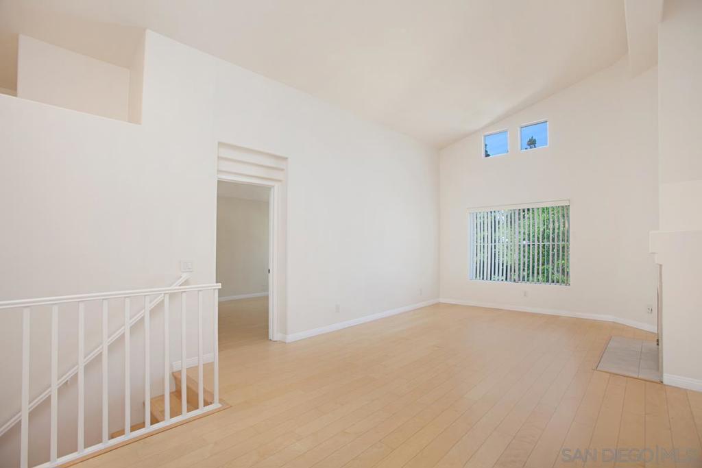 5558 Renaissance Ave - photo 4