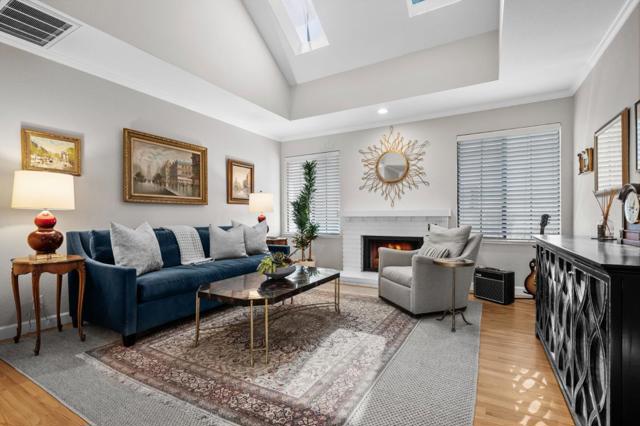 316 Valdez Avenue, Half Moon Bay CA: https://media.crmls.org/mediaz/d4b9a6e3-21b3-467b-a3e7-632a2af4e5b1.jpg