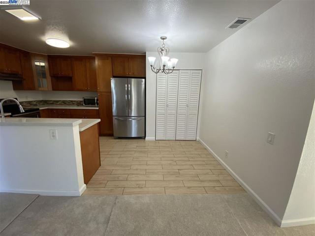 178 Hackamore Cmn, Fremont CA: https://media.crmls.org/mediaz/d4ba7b24-ceeb-4fc8-a1c9-9d907ba9d9c3.jpg