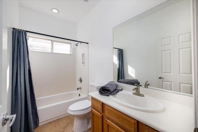 79030 Ladera Drive, La Quinta CA: https://media.crmls.org/mediaz/d4bade20-f588-4712-be9f-3cab9c0ef82b.jpg