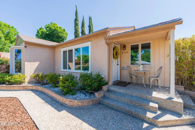 6120 Zelzah Avenue, Encino CA: https://media.crmls.org/mediaz/d4bb107e-4207-4a17-a530-0800ee7e248c.jpg