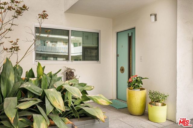 4343 Finley Avenue, 2 photo 3