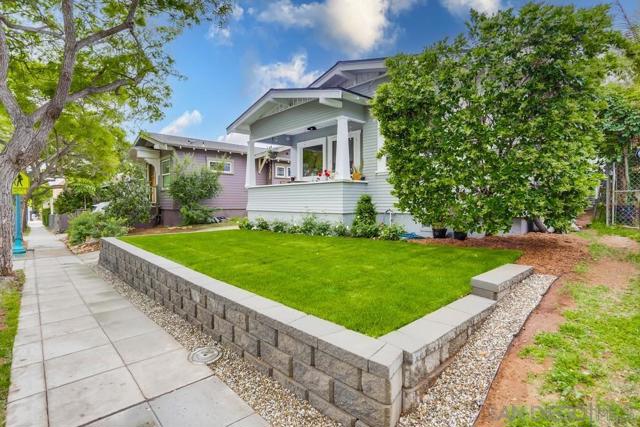 1914 1916 Fern Street, San Diego CA: https://media.crmls.org/mediaz/d4bbd3f0-e871-49bd-b059-ce76f1df911e.jpg