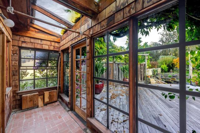 1009 Miramontes Street, Half Moon Bay CA: https://media.crmls.org/mediaz/d4bbd552-c9f0-4ef5-b8b0-3ffc9c26ee9a.jpg