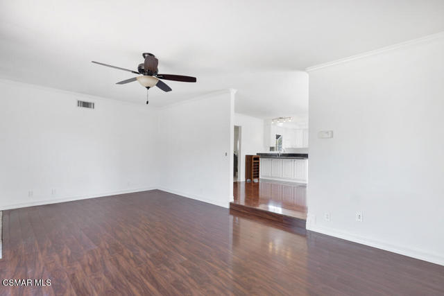 818 N Lois Avenue, Newbury Park CA: https://media.crmls.org/mediaz/d4bc3e60-aa0c-4a8f-a090-0b131ac8dc1a.jpg