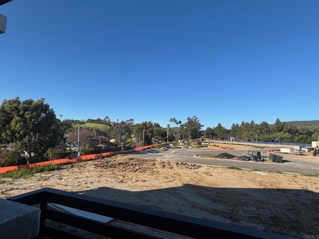 Detail Gallery Image 18 of 26 For 1805 Saltbush Dr, San Marcos,  CA 92069 - 3 Beds | 3 Baths