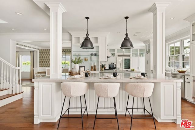 2543 Patricia Avenue, Los Angeles CA: https://media.crmls.org/mediaz/d4bc5038-a9d0-41ae-bf1c-afc794b3b36f.jpg