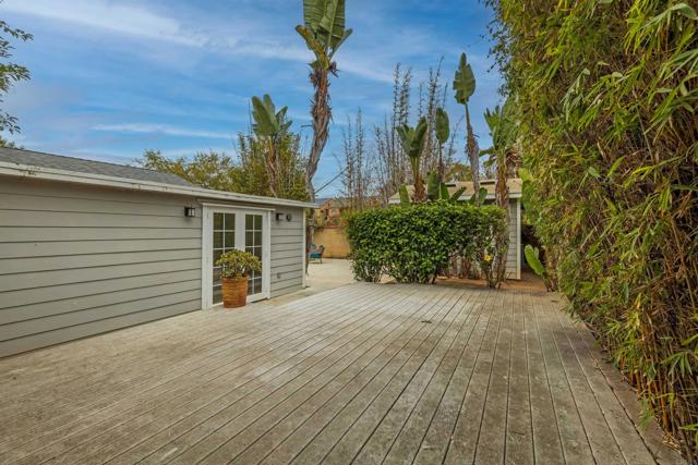 393 Date Avenue, Carlsbad CA: https://media.crmls.org/mediaz/d4bd1bce-c3cb-4716-b4e6-8c511e87b65b.jpg
