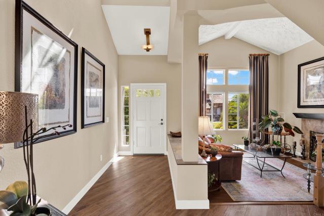 Detail Gallery Image 9 of 69 For 5071 Nighthawk Way, Oceanside,  CA 92056 - 3 Beds | 2/1 Baths
