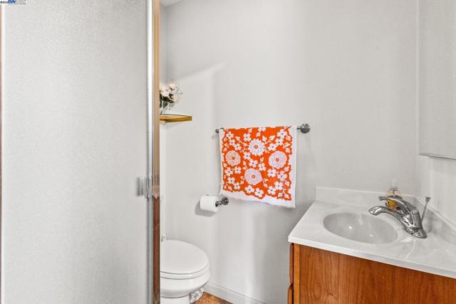 18289 Meekland Ave, Hayward CA: https://media.crmls.org/mediaz/d4be8813-cf39-44f8-b0f8-c1be7bac0c50.jpg