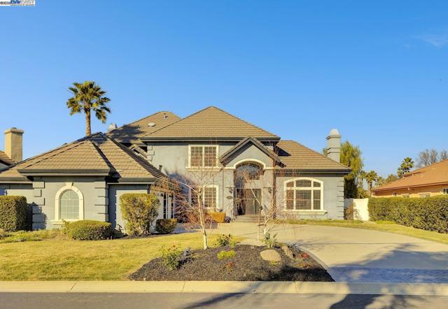 5771 Gateway Ct, Discovery Bay CA: https://media.crmls.org/mediaz/d4be9529-db3d-47e7-b058-997a663def42.jpg