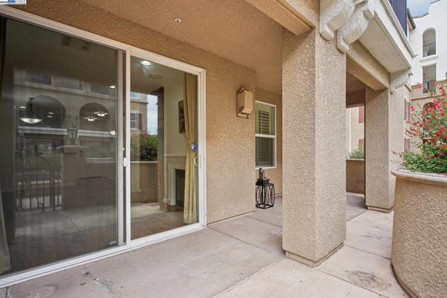 3245 Dublin Blvd, Dublin CA: https://media.crmls.org/mediaz/d4bed346-1dbb-49b0-a5d3-b6325829796c.jpg