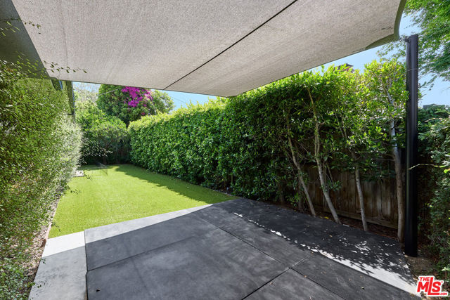 310 Beloit Avenue, Los Angeles CA: https://media.crmls.org/mediaz/d4c095f5-cb8e-4675-82e3-56f72345459c.jpg