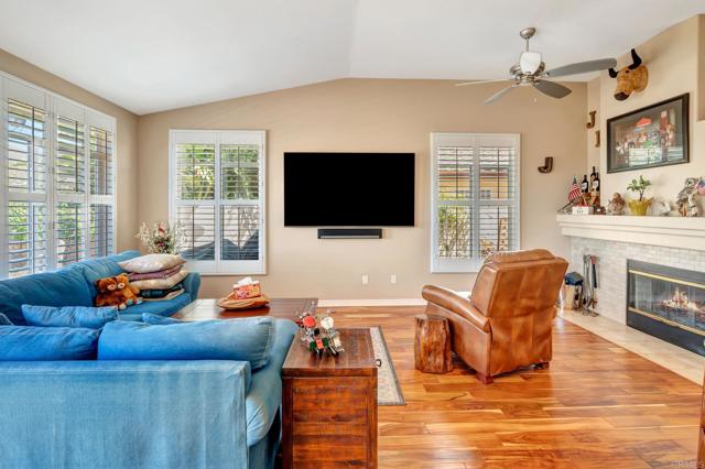 Detail Gallery Image 5 of 28 For 2426 Columbine Dr, Alpine,  CA 91901 - 4 Beds | 2 Baths