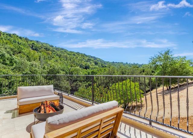 15681 Kennedy Road, Los Gatos CA: https://media.crmls.org/mediaz/d4c23d7b-edfd-4f5a-8452-b3903719634a.jpg