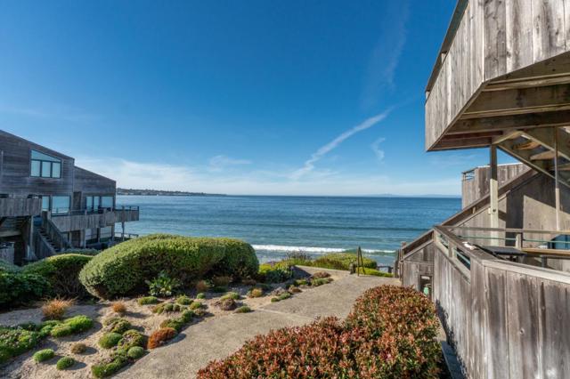 1 Surf Way, Monterey CA: https://media.crmls.org/mediaz/d4c2ddb4-2ce9-465c-a18c-143bc75cec9d.jpg