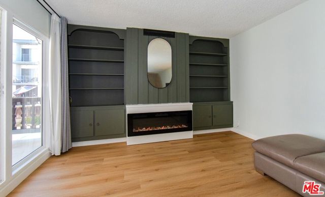 6124 Buckingham, 307 photo 6