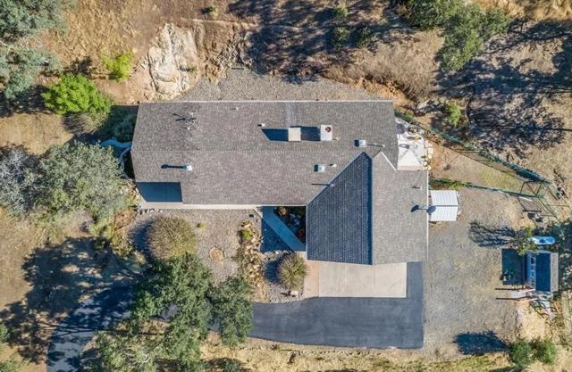 41508 Roaring River Court, Coarsegold CA: https://media.crmls.org/mediaz/d4c38715-f46e-4319-882a-514d348eac3b.jpg