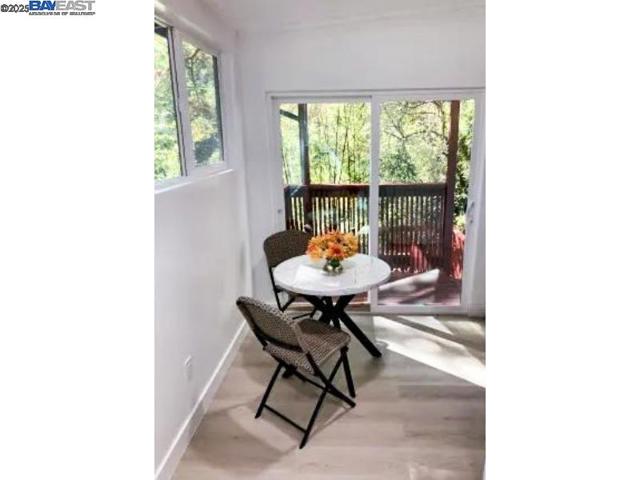 21401 Santa Clara Ave, Monte Rio CA: https://media.crmls.org/mediaz/d4c3cce6-250a-46bd-a890-08f16334f39e.jpg