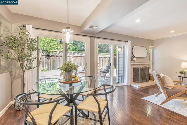 239 Ashley Cir, Danville CA: https://media.crmls.org/mediaz/d4c4d334-ca39-4dfd-b25f-f7178461ffc8.jpg