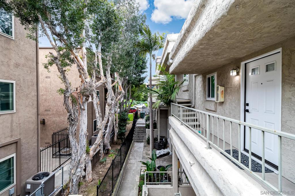 MLS #250035038SD img 19