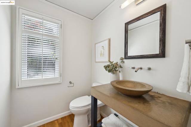 Image 31 of 60 For 5980 Harbord Dr