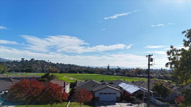 236 S Claremont Avenue, San Jose CA: https://media.crmls.org/mediaz/d4c848f2-4526-4d1b-a916-b2aa0a55075f.jpg