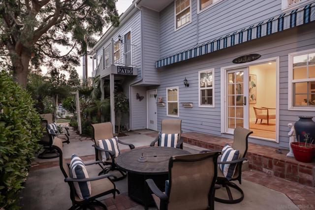 260 H Avenue, Coronado CA: https://media.crmls.org/mediaz/d4c87d12-5da0-4c42-8e95-9d759c8e293c.jpg