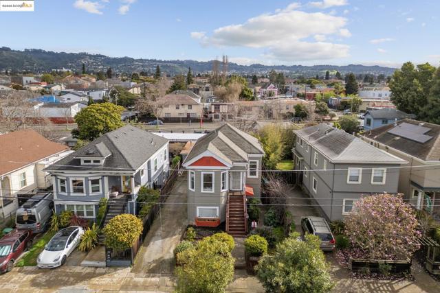 Image 2 of 36 For 5848 Occidental St