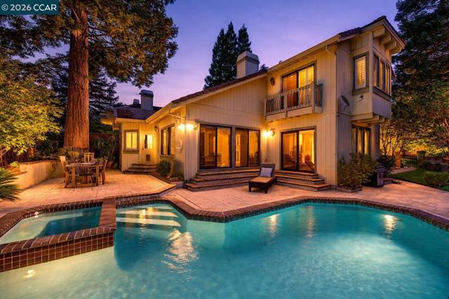 951 Redwood Dr, Danville CA: https://media.crmls.org/mediaz/d4c8cbfe-0df4-460f-81c9-693e68f9c9a8.jpg