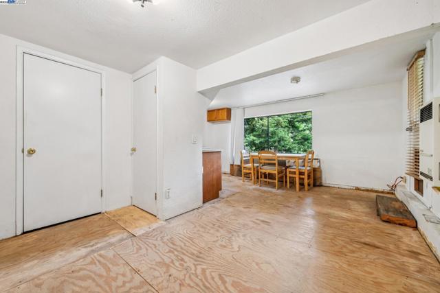 7171 HOMEWOOD DRIVE, Oakland CA: https://media.crmls.org/mediaz/d4c9aa2b-c695-4c65-ac84-90c91d682659.jpg