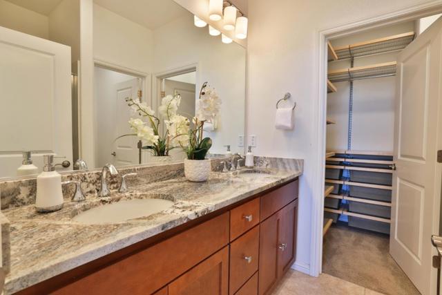 3917 Pyramid Way, Mountain View CA: https://media.crmls.org/mediaz/d4c9eb6a-e401-4bda-a339-4d783572d978.jpg
