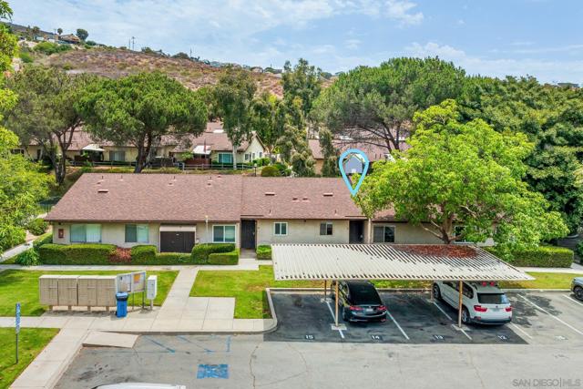 9270 Amys St, Spring Valley CA: https://media.crmls.org/mediaz/d4ca85cd-8cac-4d03-8b99-436988d41994.jpg