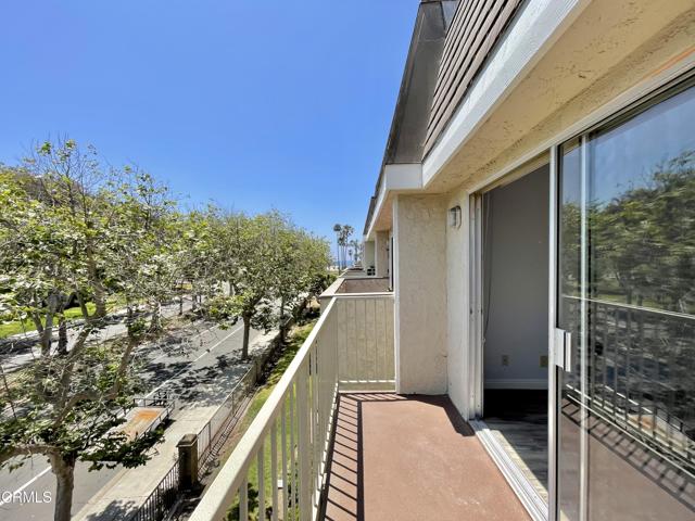 Detail Gallery Image 19 of 23 For 396 E Surfside Dr, Port Hueneme,  CA 93041 - 2 Beds | 2 Baths