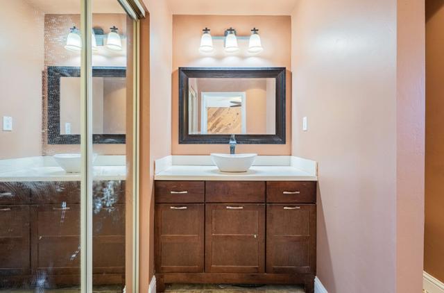 9375 Bur Oak Place, Salinas CA: https://media.crmls.org/mediaz/d4cb8517-4eaf-4c7f-842a-5b98c34ec540.jpg