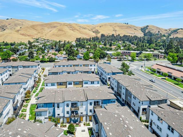 211 Spire, Fremont CA: https://media.crmls.org/mediaz/d4cc9406-aa45-46c9-b4e3-afb205d9626c.jpg