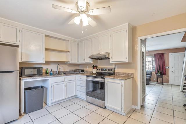 7759 Murray Avenue, Gilroy CA: https://media.crmls.org/mediaz/d4cc9a90-2aaa-4186-951b-f36cbd3b4b58.jpg