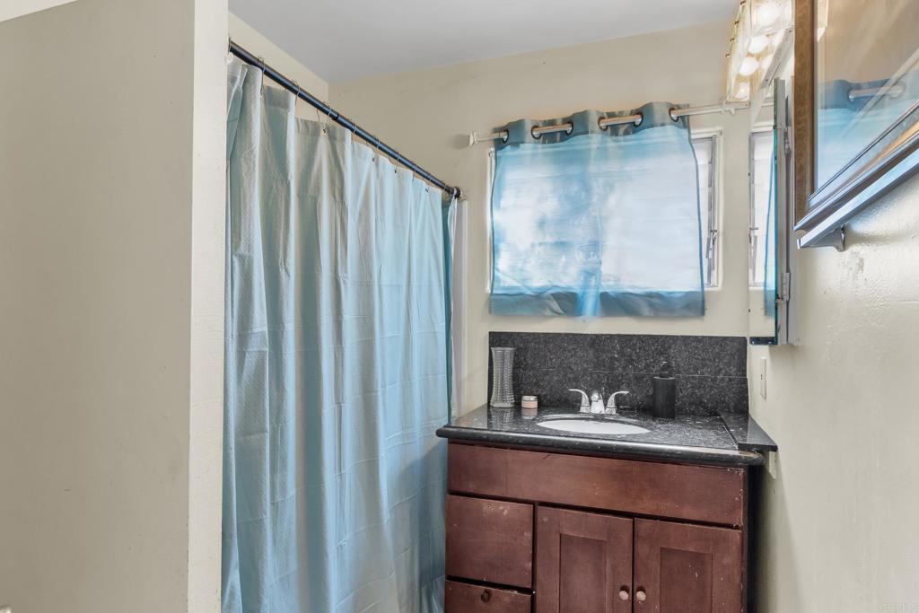 610 11th Avenue - photo 11