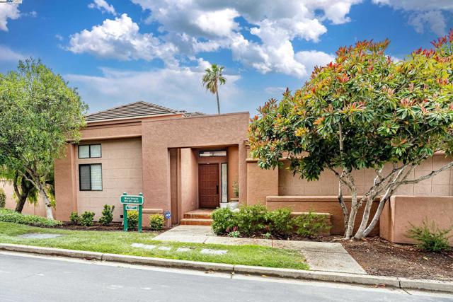 4009 W Lakeshore Drive, San Ramon CA: https://media.crmls.org/mediaz/d4cfe693-a4d3-42dd-b03d-53f7eebed053.jpg