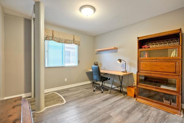 11954 Cypress Valley Drive, San Diego CA: https://media.crmls.org/mediaz/d4d0c604-1913-4763-b7c1-6b3693246953.jpg