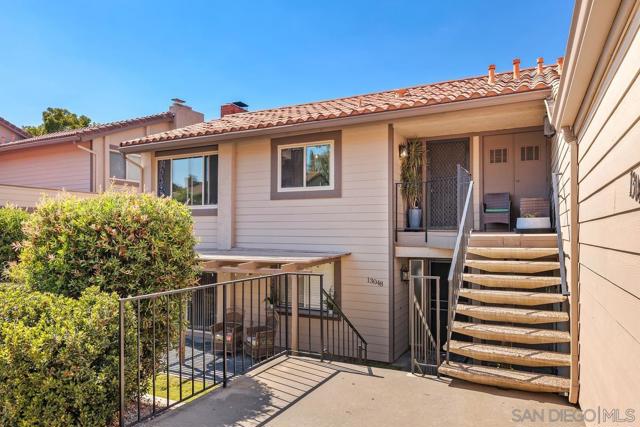 13046 Paseo del Verano, San Diego CA: https://media.crmls.org/mediaz/d4d20c63-1d39-4bfd-aa9c-114d2fe3b6e0.jpg
