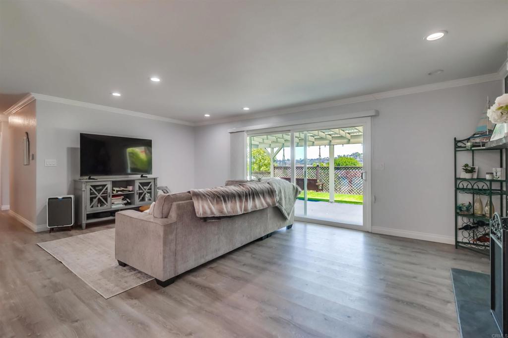 5468 Princess View Place - photo 9