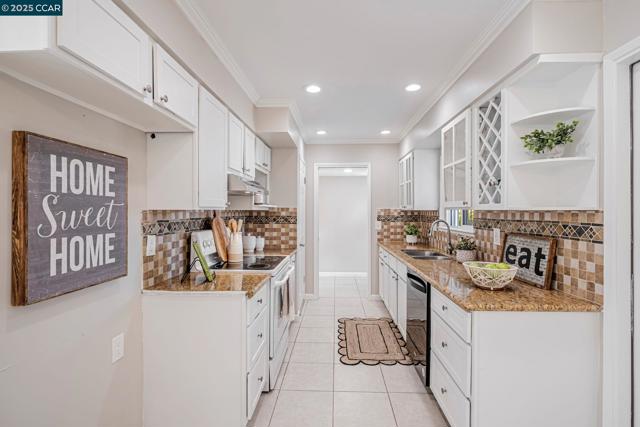 1498 Delaware Dr, Concord CA: https://media.crmls.org/mediaz/d4d41bc7-a518-4b8f-ab5f-f621040479db.jpg