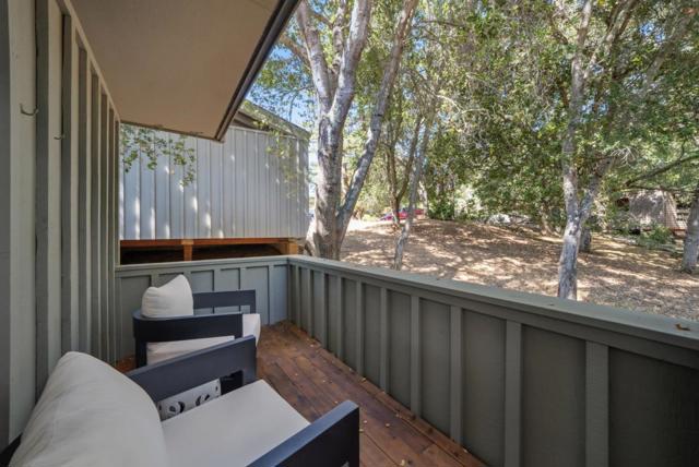 2 Thistle Street, Portola Valley CA: https://media.crmls.org/mediaz/d4d47550-8fb3-4ce3-bf8f-98320bda2375.jpg